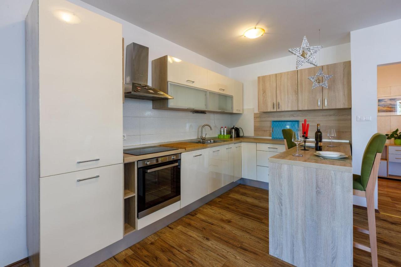 נובי ווינודולסקי Apartments Franny מראה חיצוני תמונה